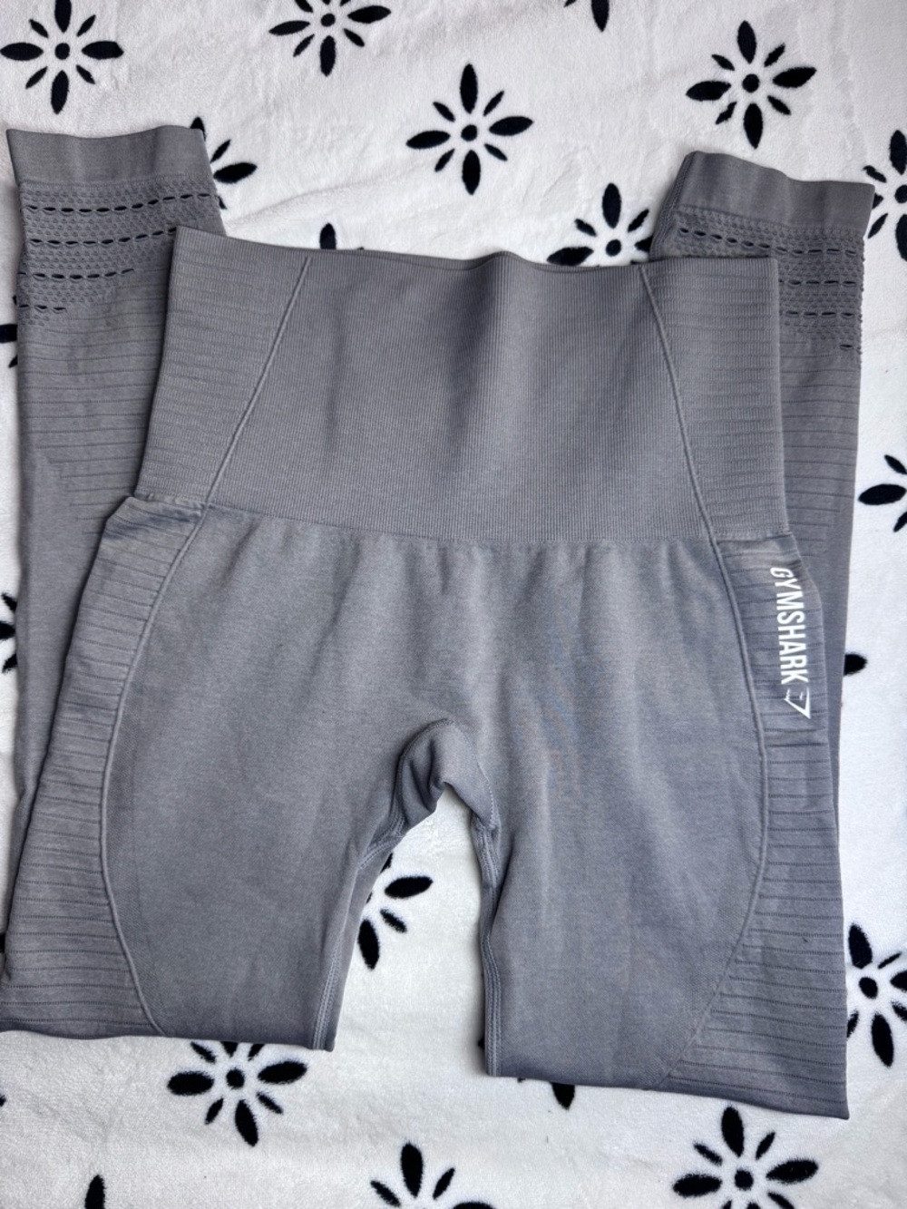 Gymshark Seamless Leggings in Gray - High Waist